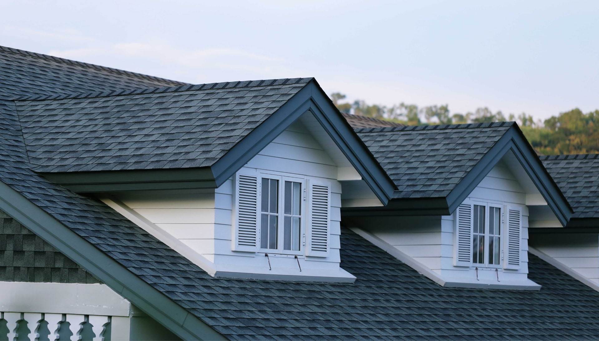 A home features new roof installation being installed by expert roofing contractors in San Diego, California.